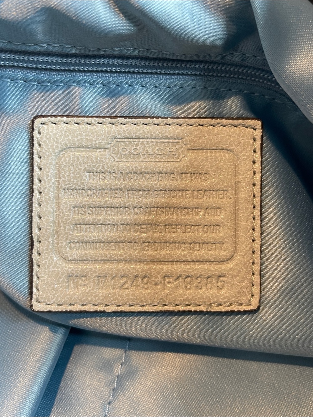 COACH M124-F19385 RARE Kristin Pinnacle Leather Tote IVORY NWT - Picture 3 of 14
